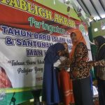MAN KOTA TEGAL BERIKAN SANTUNAN ANAK YATIM DAN KURANG MAMPU